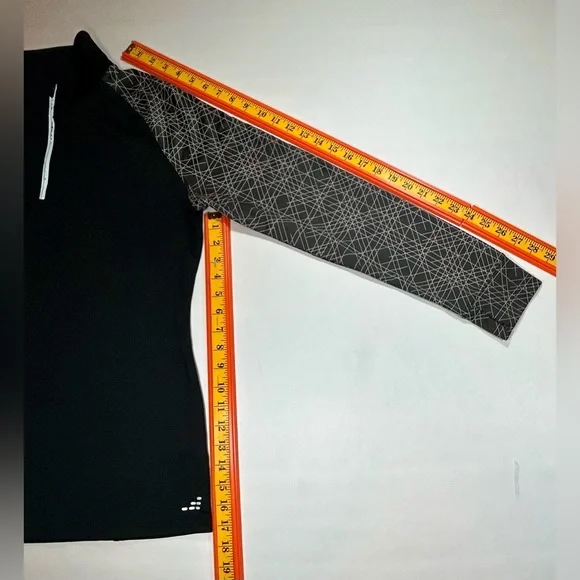 Performance ¼ Zip - Picture 14 of 16